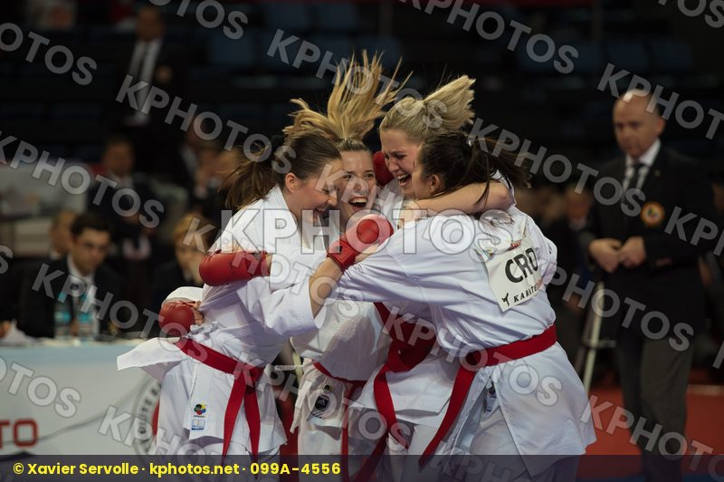 Croatia female kumite team top