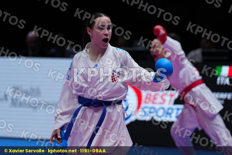 PERFETTO ERMINIA (ITALY) vs SGARDELLI EMA (CROATIA) in Female Kumite -50 Kg - Final Bout