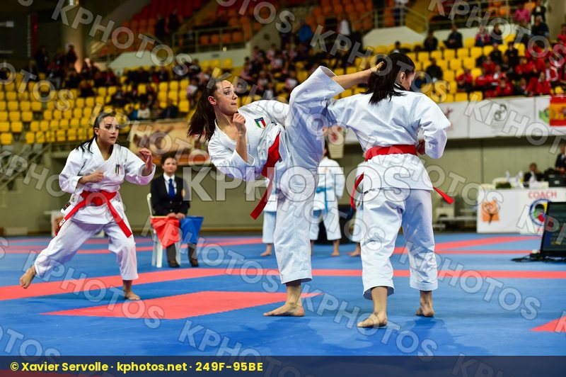 Cadets et Juniors Female Italy Kata Shureido team