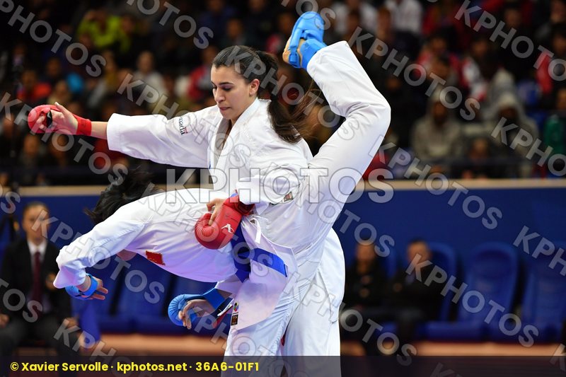 Canada China Female kumite -61 kg Jumaa Haya Yin Xiaoyan