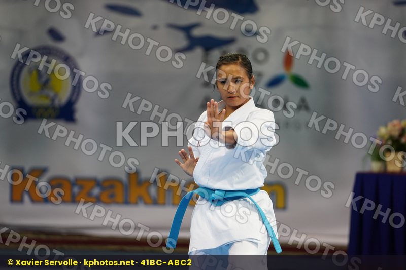Afustiani Ora Sisilia Female kata Indonesia