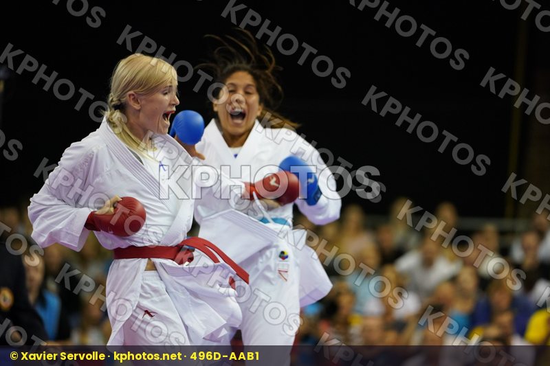 Female Kumite -61kg Gold match Grande Alexandra Peru Serogina Anita Ukraine