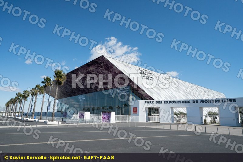 exterior ParkSuite arena