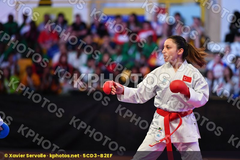 Bas Sevil Female kumite -50 kg < LRBarcodes Indonesia Sari Sruni