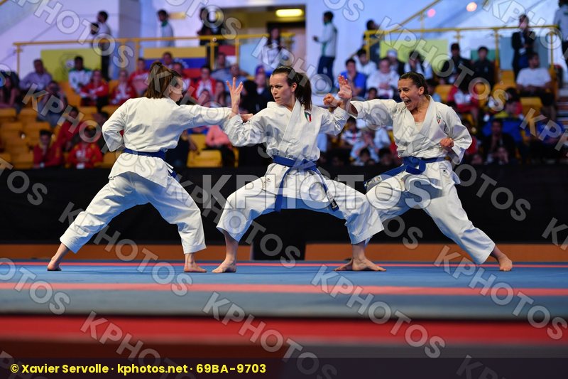Female team kata Italy Paiku