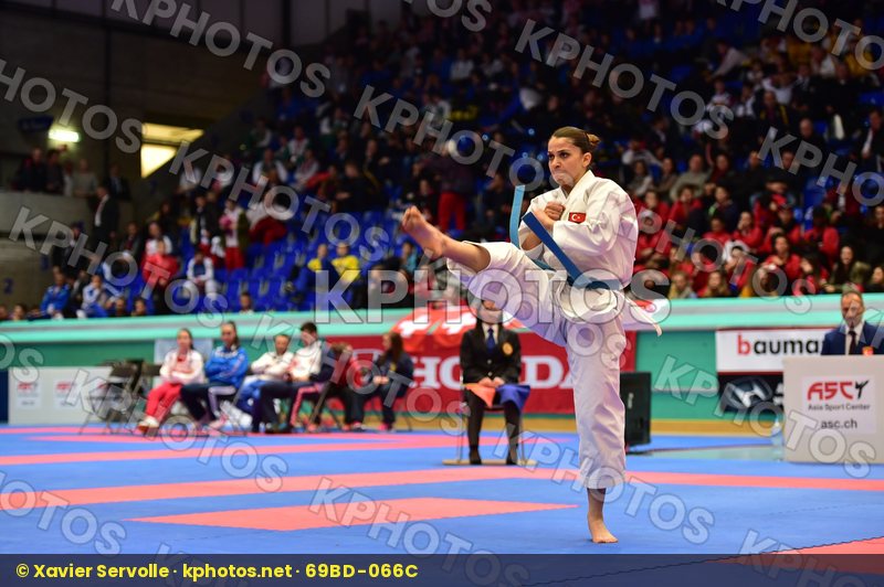 Bozan Dilara female finals junior kata shureido Turkey
