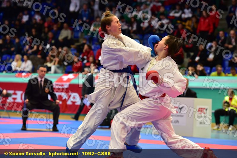 +59 kg Avazeri Lea female finals france italy junior kumite Stag
