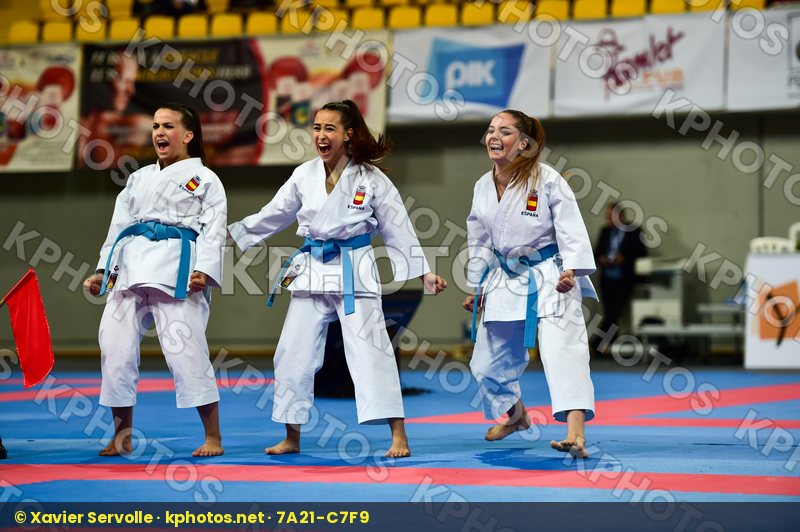 Cadets et Juniors DaeDo Female Kata Spain team