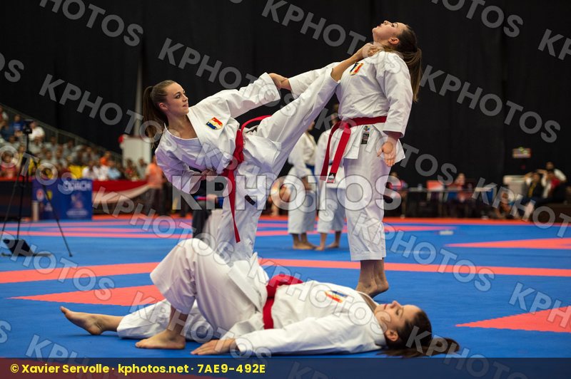 cadet female France Junior Kata team