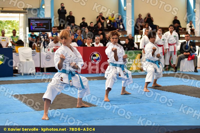 Dominican Republic Female final kata team