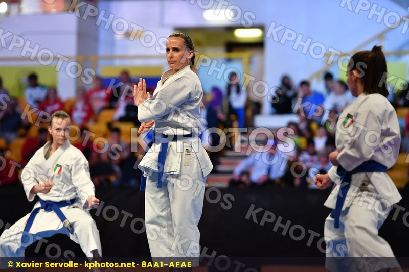 Female team kata Italy Paiku