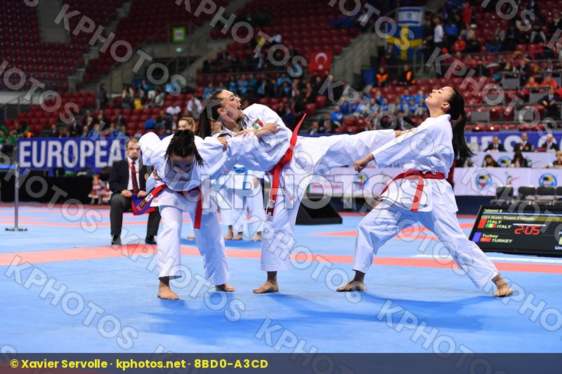 Italy Paiku U21 kata team female