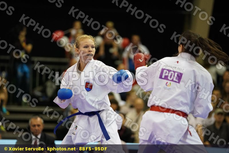 bronze match Female Kumite -61kg Gradowska Justyna Poland Slovakia Suchankova Ingrida