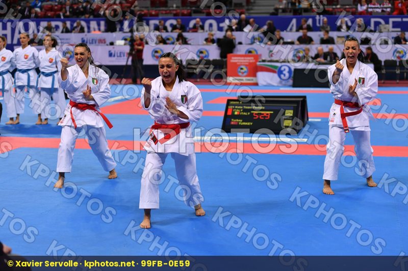 Italy Paiku U21 kata team female