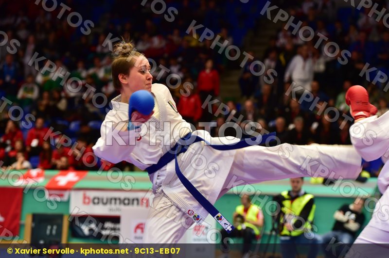 +59 kg Avazeri Lea female finals france italy junior kumite SMAI