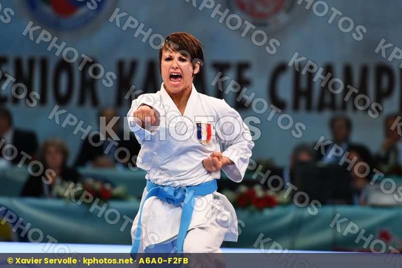 Female kata France Scordo Sandy Unsu