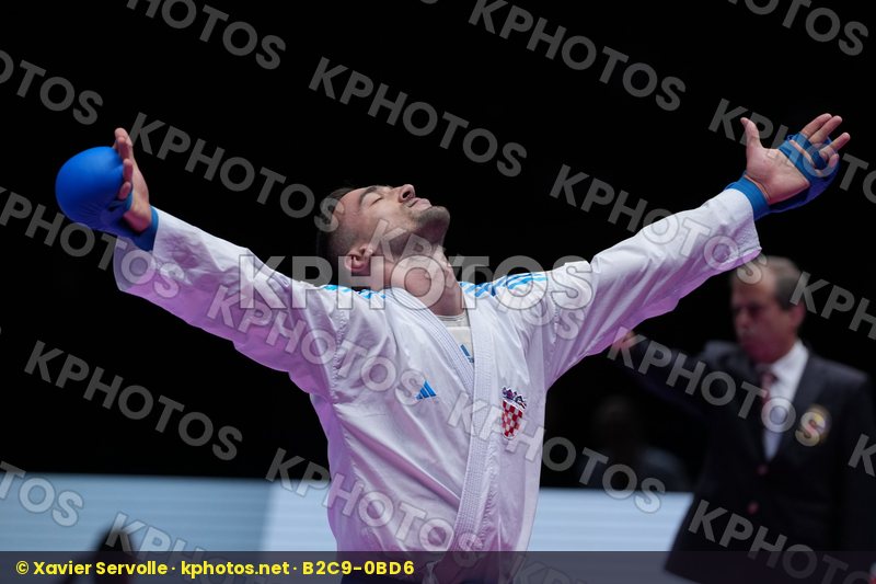 CHOBOTAR VALERII (UKRAINE) vs KVESIC IVAN (CROATIA) in Male Kumite -84 Kg - Final Bout