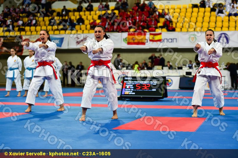 Cadets et Juniors Female Italy Kata Shureido team