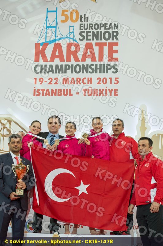 female kata podiums team Turkey