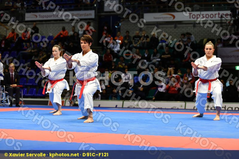 Female Kata Team France Kanku Sho