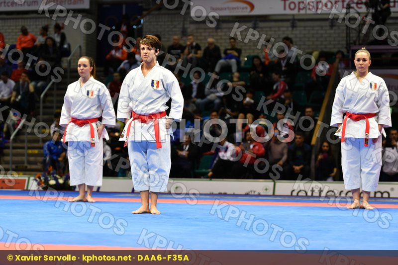Female Kata Team France Kanku Sho
