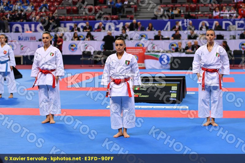 Italy Paiku U21 kata team female