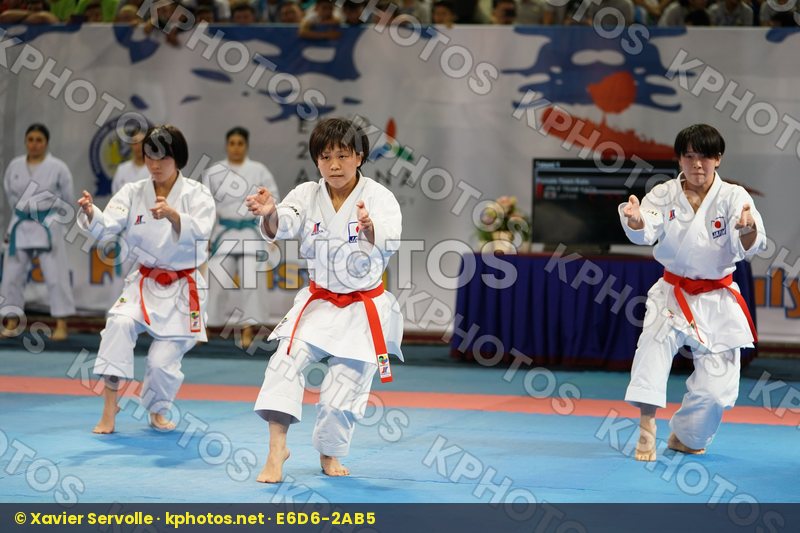 Female Team kata Japan